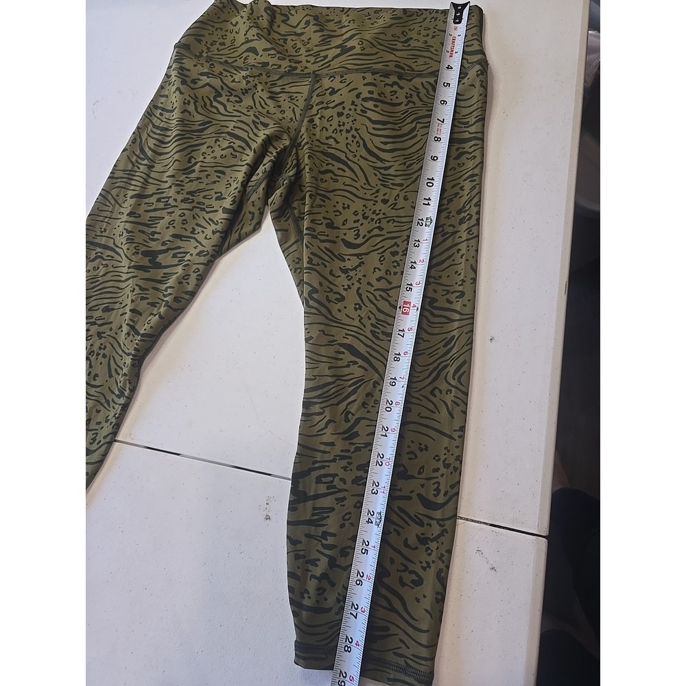 Athleta Tights Transcend 7/8 Length Sz XL Green Animal Print Disney Bounding - Picture 6 of 8